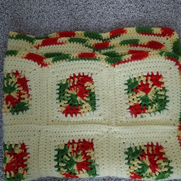Handmade Crocheted Butter Yellow Red Green Throw Lap Blanket Afghan Granny 24x30 - Picture 5 of 11